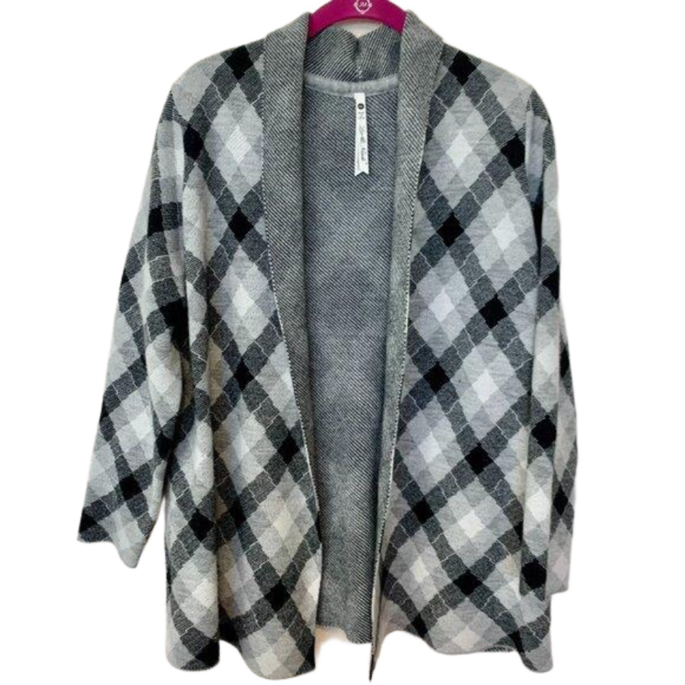 Checkered womens coat SZ PL - black and white diagonal checkers - open light wt